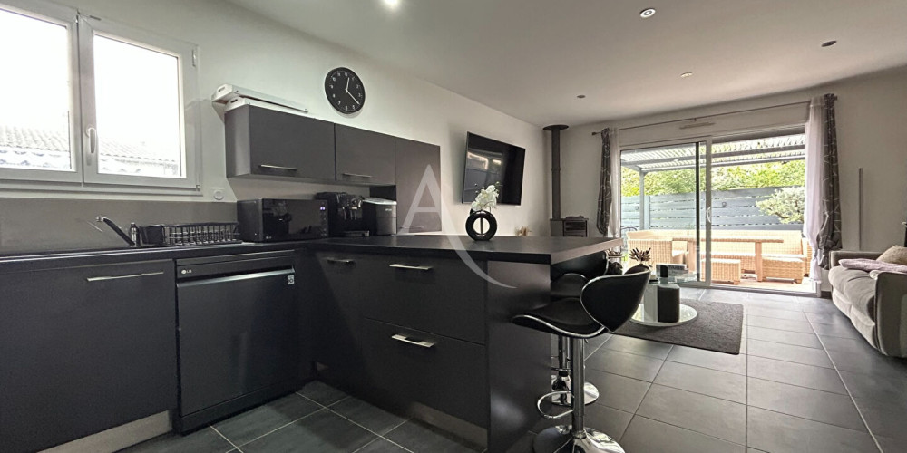 maison à LE TAILLAN MEDOC (33320)